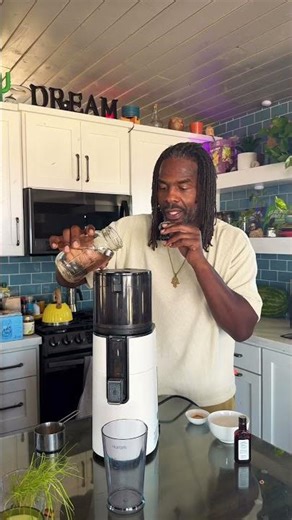 How to make simplest way to whip up delicious walnut milk at home with just a few ingredients!