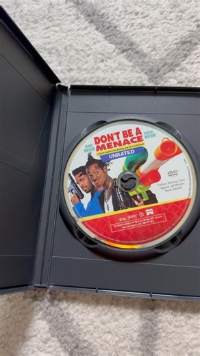 Don't Be a Menace to South Central While Drinking Your Juice in the Hood 2005 DVD Overview