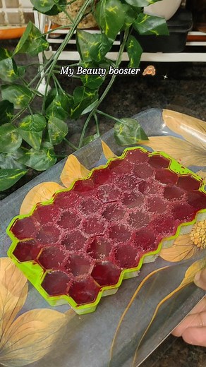 480K views · 41K reactions | Skin’s best friend in liquid form ...... Ingredients: Gooseberry/Amla 200gm Carrot 3 medium size Beetroot 3 Raw Turmeric 50gm Ginger 20gm Lemon 1-2 Store in freezer upto two months in winter season Use warm water to melt the ice cubes before consuming #skingoals✨ #juiceforglowingskin #healthyskin #beautysecret #fyp #reelinstagram #reelkarofeelkaro #reelitfeelit✨ #followformore #viralreels | Arpitaa Royy | Facebook