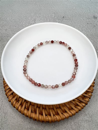 Handmade Red Lazasine Gemstone Bracelet: Sparkly Berry Red Labradorite - Etsy