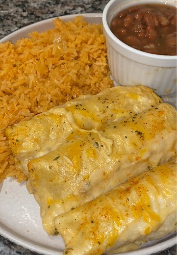 Easy Chicken Enchiladas Recipe for Dinner