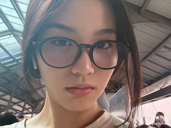 Bonnie's Childhood Fight Scene from UstheSeries