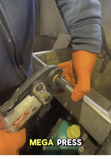 Repiping gas line with mega press 🤑🤑#megapress #plumbing #propress #plumber