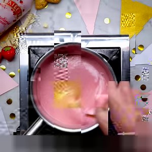 This Baileys Strawberries and Cream Pink Hot Chocolate is the perfect winter warmer! | Twisted