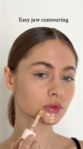 Jaw contouring #makeupshorts #makeuptips #makeuptutorial #makeupking