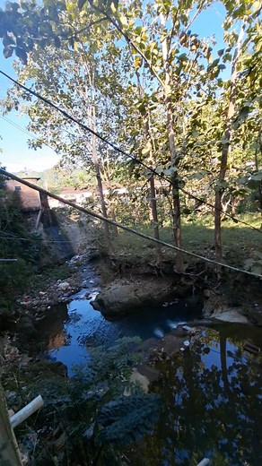 Video tahun 2020 saat aku merasa dunia gak adil akibat jualan sepi, masalah gak henti silih berganti dan banyak tanggung jawab yang harus diselesaikan, tiap hari diskusi sama suami untuk bersama-sama berencana mencari peluang di IKN atau jadi PMI. Ini posisi tinggal di Aloha Cafe Ngrayun, Ponorogo yang pagi kita pake jualan, malam hari kita tata meja buat tidur. Jadi klo sekarang kalian berada di fase seperti aku dulu, kuncinya hanya hanya harus melalui dan menghabiskan proses sulit itu dengan b
