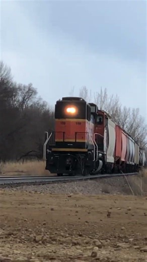 GP60M Long Hood Forward! #train #bnsf #emdtrain