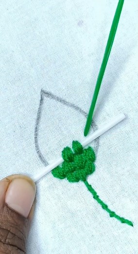 An Awesome Leaf Embroidery Work | Stitching Garden