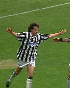 As cool as you like from Alessandro Del Piero 🆚 Cagliari 😎 #GoalOfTheDay | Juventus