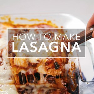 78K views · 71 reactions | This classic lasagna is made with an easy meat sauce as the base. Layer the sauce with noodles and cheese, then bake until bubbly! This is great for feeding a big family, and freezes well, too. Full recipe here: https://www.simplyrecipes.com/recipes/lasagna/ | Simply Recipes | Facebook