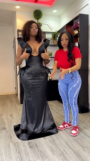 Trust me when I say this is one of the most beautiful open chest Corset we've done🙌🏻🥰💃💃 | ShaSha Designs. -