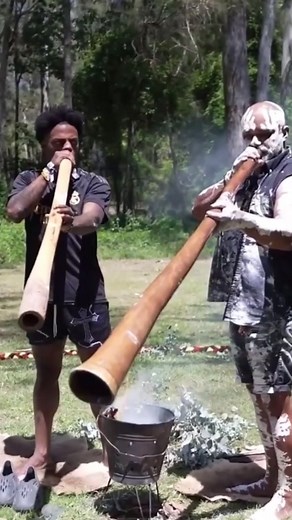 ISHOWSPEED Tries Didgeridoo in Australia Adventure