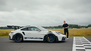 Watch Top Gear's Stig Lap the Dunsfold Aerodrome in the 992 Porsche 911 GT3 RS