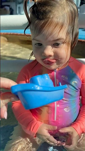 Floating For Toddlers #swimming #toddlers #floating #pool #swimmer #swimschool #learntoswim #class