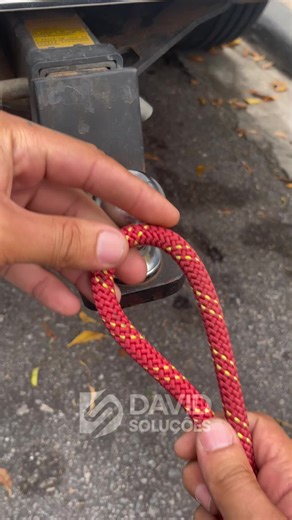 Trucker showed the best way to tow cars #TowingTips #TruckerHack #CarRescue