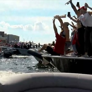 168K views · 327 reactions | At a Super Bowl boat party in Florida yesterday, Tom Brady tossed the Lombardi Trophy from his boat to the one behind him. Cameron Brate caught it, calling it the "best catch of my life." | cheddar news | Facebook