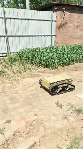 0.7M Universal chassis UGV tracked robot-1