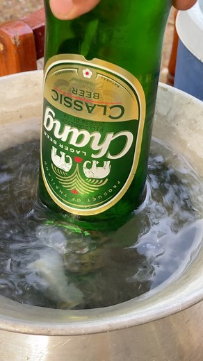 1.1M views · 3.3K reactions | #roj8988 #แก้วตัดจากขวด #diy #glass #bottle | Rungroj Wongprasert | Facebook