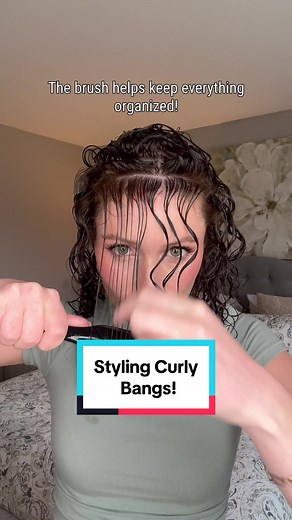 Styling Curly Bangs for Perfect Curls