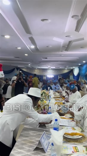 Island Club celebrates Christmas Eve dance with King Sunny Ade on the bandstand — an evening of music, culture, and timeless melodies. #IslandClub #ChristmasEveDance #FestiveCelebration #SeasonOfJoy #ClubLife HolidayVibes | Bisconworld