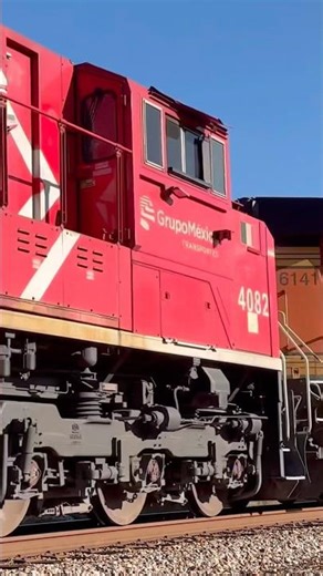 Ferromex 4082 trails on CSX i181