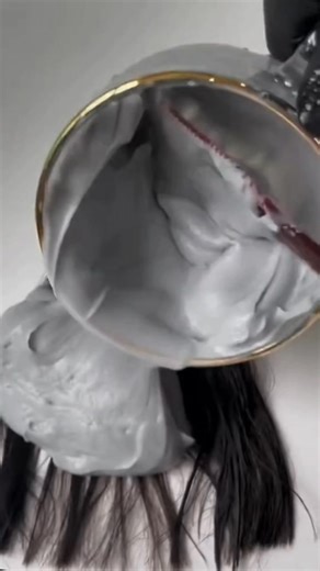 ТА ҮСЭЭ ГАНЦХАН УДААЛ БУД ГАЙХАЛТАЙ ӨНГӨ ОРОЛТ ҮР ДҮН ГАРНА 🔥 SHOUPIN COLOR MATRIX brand-ийн үсний будаг 💵Үнэ:25.000төгрөг Хүргэлт үнэгүй ☎️Утас:99514202,99524205 🎨Өнгө:Код:6/11 silver саарал Код:8/11 бор саарал Код:8/2 Бор ногоон Код:WG12 Алтлаг шар Код:WG76 Ягаан Код:0/88 Хар хөх ЗАХИАЛАГА ӨГӨХ БОЛ ДУГААРАА ҮЛДЭЭНЭ ҮҮ Орон нутагт унаанд өгч явуулана | Anjina Online Shop •••