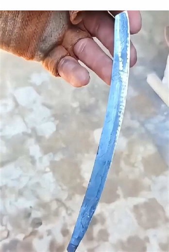 Crafting a Mini Samurai Sword from a Rusted Bearing