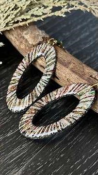 Polymer Clay Christmas Earrings - How to make your own Holographic Powder