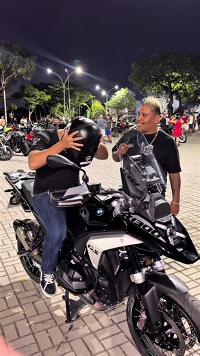BMW R1300: Conheça a máquina do momento!