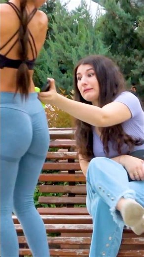 😂📱 CAN YOU HOLD MY PHONE FOR A SECOND?! 😳📦 THIS GOT CRAZY #PRANK #FUNNY