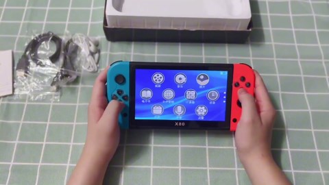 New X80 bluered Handheld Game Console 16gb Build in Many Games 7 inch HD Output Retro Game Support TV Playing Games Gameboy Birthday Gift for Adults