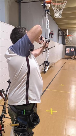 Changement de monture pour 2026 ! 🏹 Cette année j'ai décidé de partir chez @mathewsinc avec le TRX38 ! 🇺🇲 Toujours équipé entièrement en @arc_systeme 🇨🇵 #pourtoi #bow #foryou #archery #tiralarc