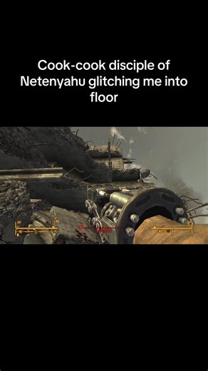 Cook-cook gets head blown smoove off by courier #fallout #falloutnewvegas #ncr #lucyisabadbitch