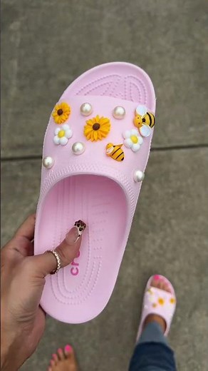 Crocs women’s Saturday slide sandals Crocs #crocs #sandals #tiktokshopcreatorpicks
