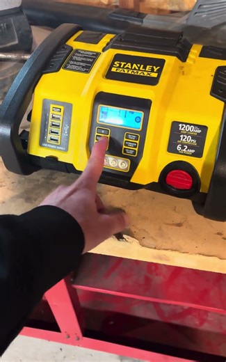 Product Review: Stanley FATMAX Car Jumper Battery Pack with Air Compressor Part 2