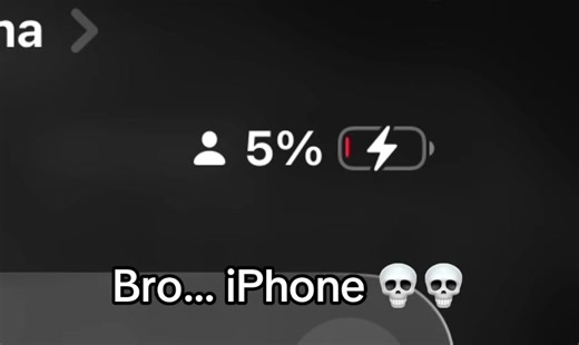 Aclaro que pasa eso solo cuando prendo el teléfono después de haberlo apagado toda la noche, JAJAJAJ.〰︎〰︎〰︎ I clarify that that only happens when I turn on the phone after turning it off all night, HAHAHAJ.〰︎〰︎〰︎〰︎〰︎〰︎〰︎〰︎〰︎ #iphone #wtf