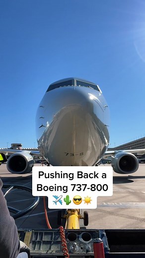 Pushing Back a Boeing 737-800 Using the Push/Pull Method
