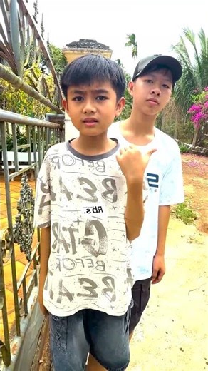 ACC - Anh chàng ngốc nghếch và những đứa trẻ || The silly guy and the kids