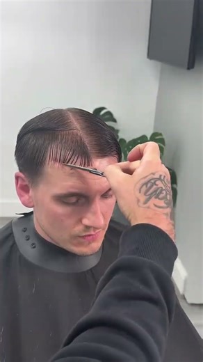 Perfect lineup and sectioning haircut tutorial #fade #barber #haircut