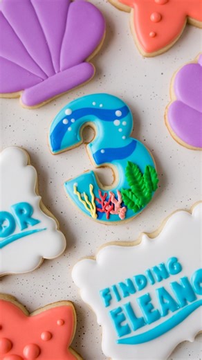 Finding Nemo inspired birthday cookies decorated with royal icing #cookiedecorating #royalicing