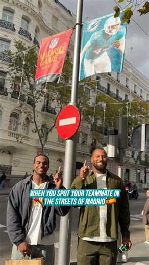 Miami Dolphins on Instagram: "¿Como se dice Chop in Spanish? 🪓🇪🇸"