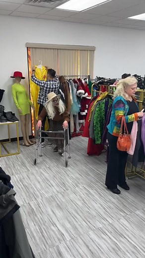 3K views | Old lady slips  This video was produced by Network Media and Original Videos from Penny Wiggins | Story Mode On | Facebook