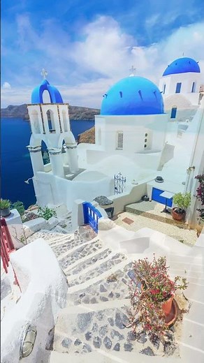01 Santorini Charm