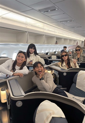 Day off ang FAs natin 😂✈️ kaya sponty HKG trip! #lopezfamily #philippineairlines #fyp