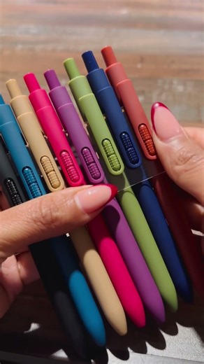 The cutest fidgeting gel pens! Get yours here👉: https://amzn.to/4iG0CaQ #fidget #pencildrawing #pen