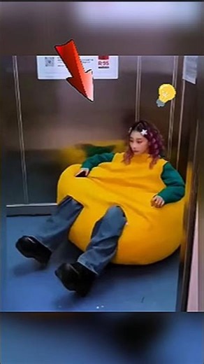 Ela comprou um vestido… só para poder sentar.😄😄 #curiosidades