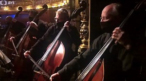 63K views · 3.1K reactions | LUCIE & ORCHESTR NÁRODNÍHO DIVADLA AMERIKA VČERA VE ZLATÉ KAPLIČCE 朗朗朗 | LUCIE | Facebook