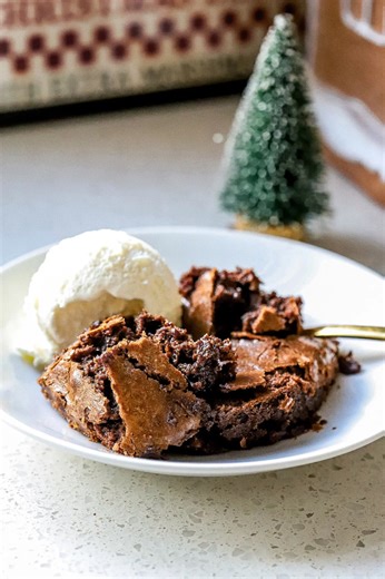 This Ina Garten’s Brownie Pudding Recipe is rich, chocolatey, and perfectly gooey in the center. Baked in a water bath, it falls somewhere between a fudgy brownie and a warm chocolate pudding. Serve warm with vanilla ice cream for an easy but impressive dessert. INGREDIENTS - 1 cup unsalted butter, plus more for buttering the dish 4 eggs, room temperature 2 cups white sugar ¾ cup cocoa powder ½ cup all-purpose flour 2 tsp vanilla bean paste vanilla ice cream for serving Full recipe can be found 