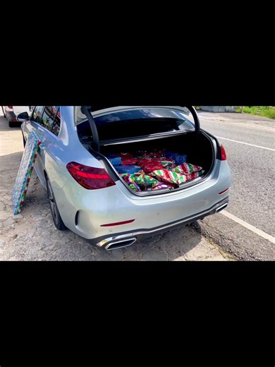 🎁🎄Merry Christmas to all the children of Mon Repos⭐️ 💛🎁🎄The Great White 💛⭐️🎁🎄👑🦈🌊💨💨💨⭐️🪽Heritage thank u 🫂⭐️🎄🎁 #love #heart #christmas #joy #goodness