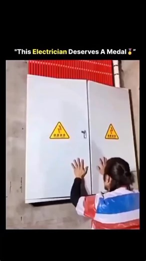 ? on Instagram: "This isn't just infrastructure - it's one of the greatest engineering feats on Earth.🌊 The Netherlands, a country where much of the land lies below sea level, turned survival into innovation. Through an incredible system of storm surge barriers, dikes, and canals, the Dutch transformed a constant threat into a csymbol of strength and smart engineering. 💪Even as sea levels rise, these systems keep entire regions dry - proof that human genius can outsmart nature. 🌍📽Via: ( (Agg